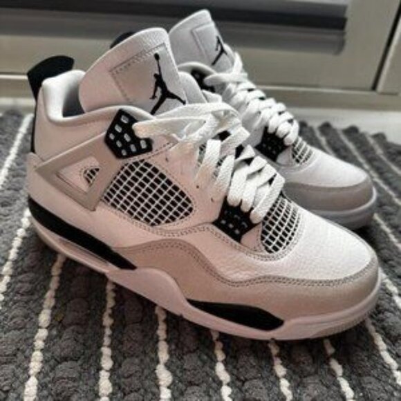 Jordan Other - Jordan 4 Retro Mid Military Black